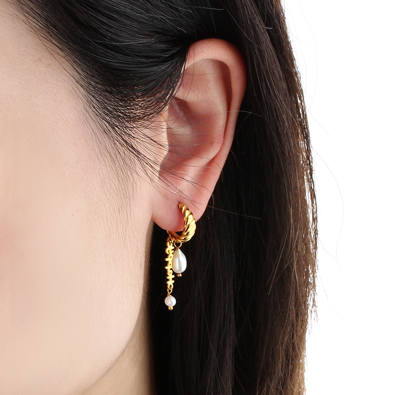 925 Sterling Silver Baroque Pearl Earrings