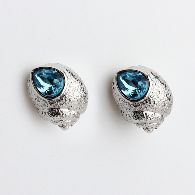 925 Sterling Silver Hammered Winkles Crystal Earring Stud