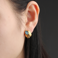 925 Sterling Silver Hammered Winkles Crystal Earring Stud