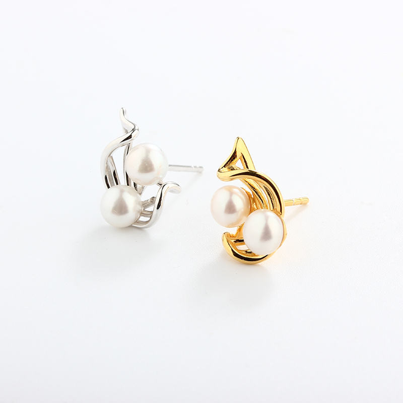 925 Sterling Silver Pearl Earrings