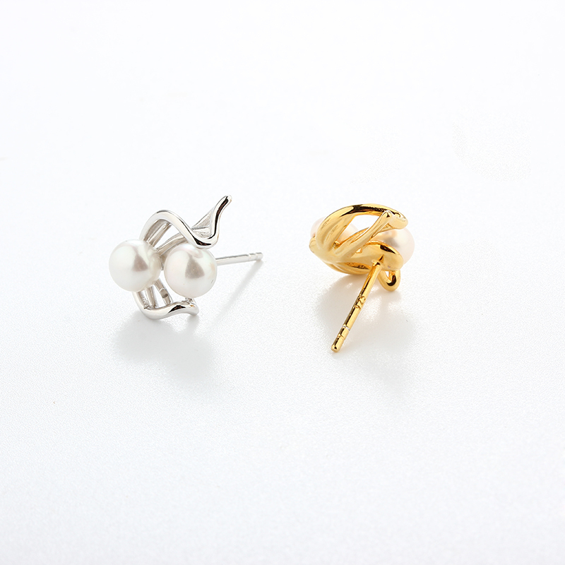 925 Sterling Silver Pearl Earrings