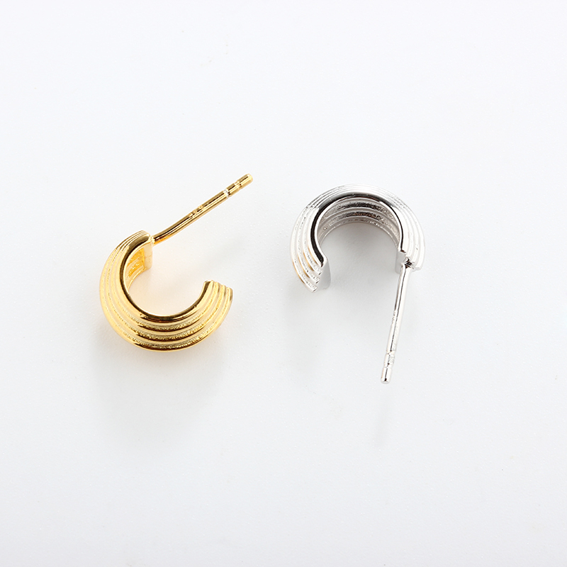 925 Sterling Silver Unique Line Earrings