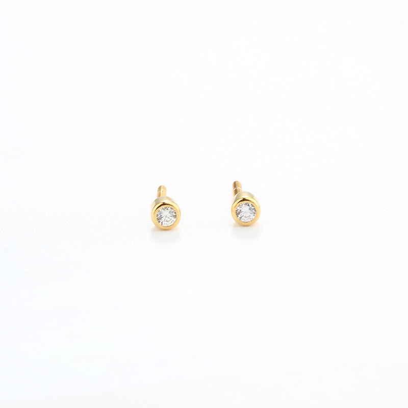 925 Sterling Silver Round Shape CZ Earring Piercing