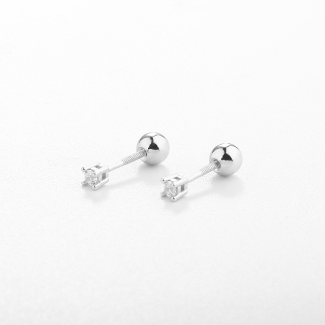 925 Sterling Silver Round Shape CZ Earring Piercing