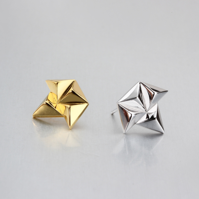 925 Sterling Silver New 3D Effect Stud Earrings