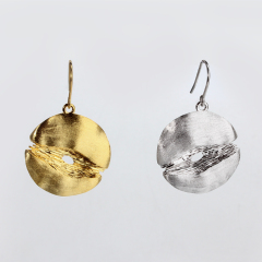 925 Sterling Silver Fashionable Hammered Charm Earrings Hook