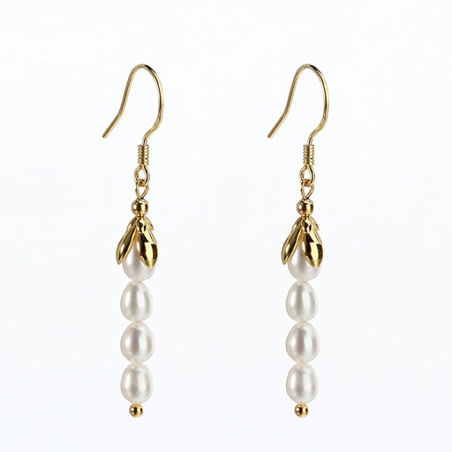 925 Sterling Silver Rice Pearl Flower Earings For Women