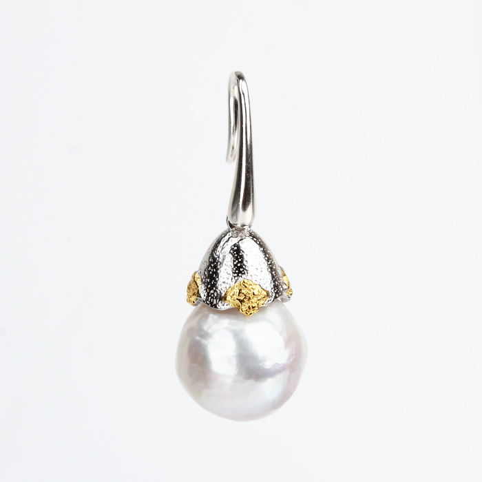 925 Sterling Silver Baroque Pearl Hammmered Earring