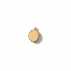 18K Gold PVD Plated Stainless Steel Queen Cameo Pendant