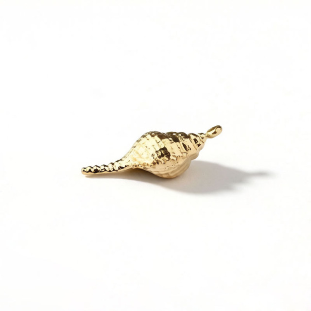 18K Gold PVD Plated Stainless Steel Spiky Conch Shell Charm