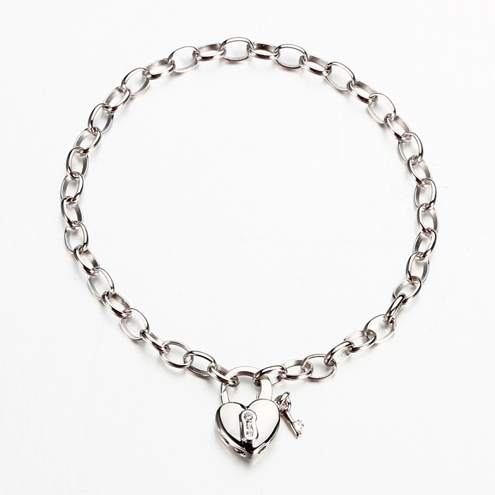 925 Silver Oval Chain Bracelet With Heart Lock Clasp