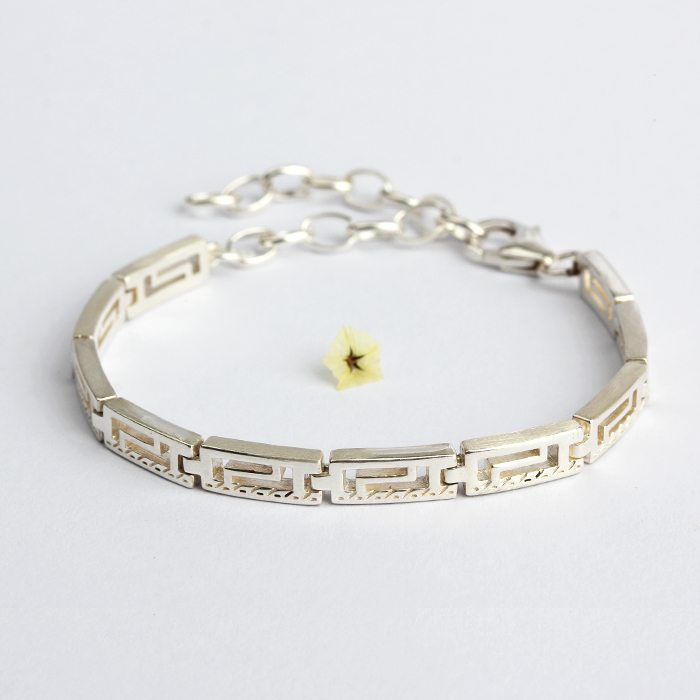 925 Sterling Silver Hollowed Pattern Bracelet For Women