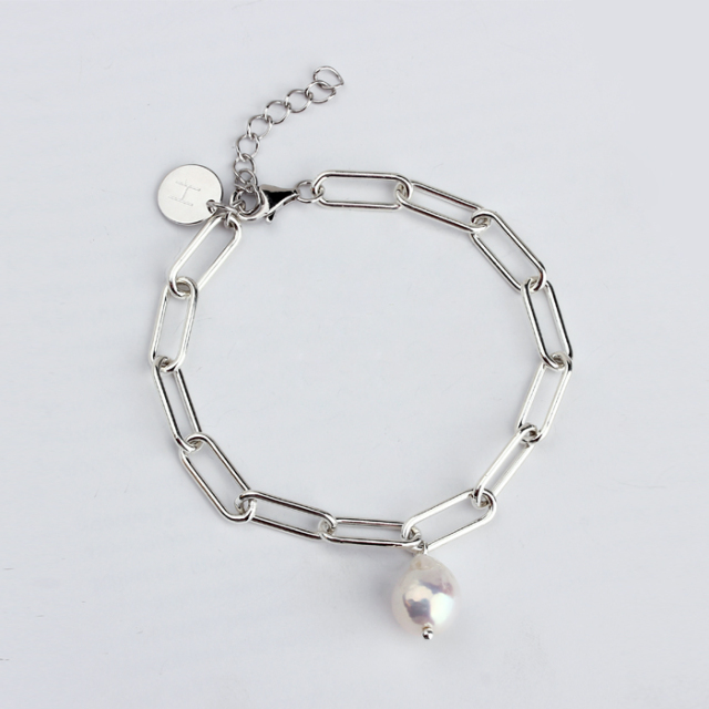 925 Sterling Silver Stylish Pearl Brand Charm Chain Bracelet