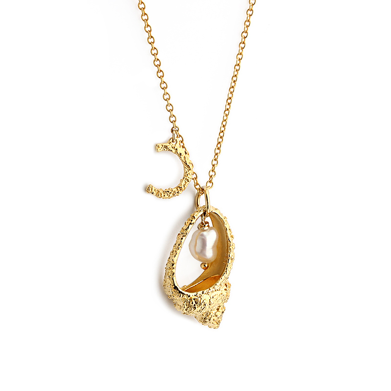 925 Sterling Silver Baroque Pearl Hammer Sea Snail Necklace