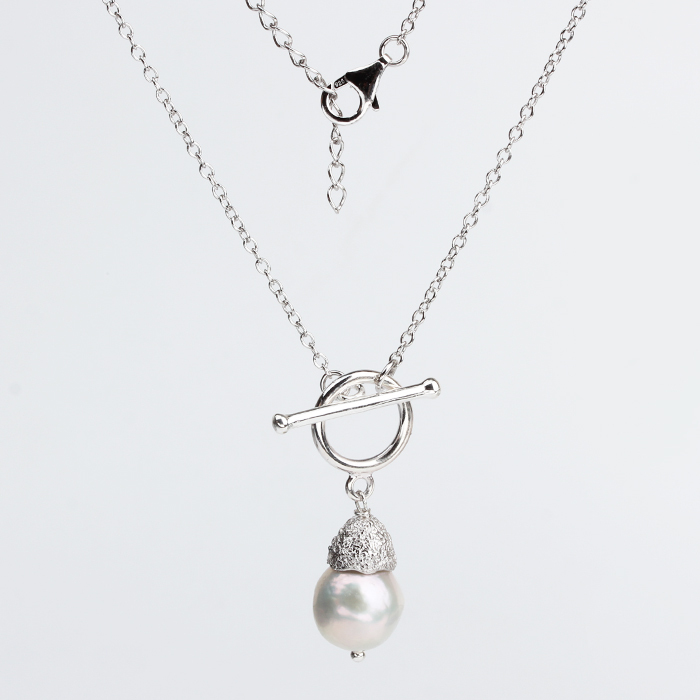 925 Sterling Silver Freshwater Pearl Toggle Chain Necklace