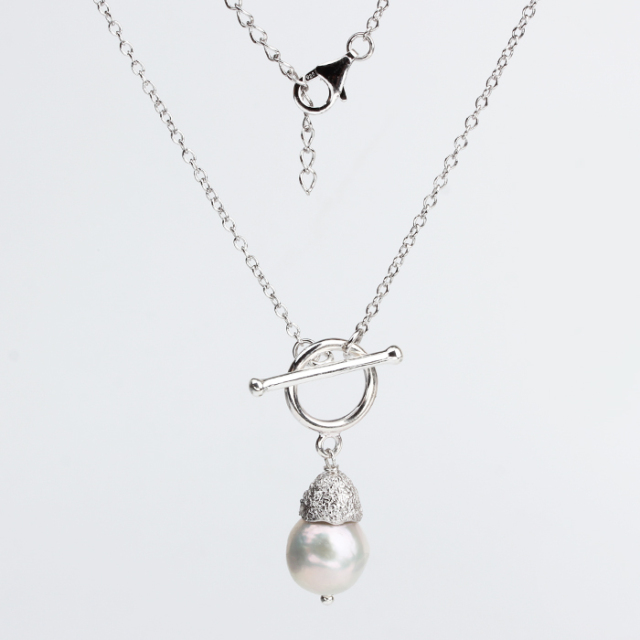 925 Sterling Silver Freshwater Pearl Toggle Chain Necklace