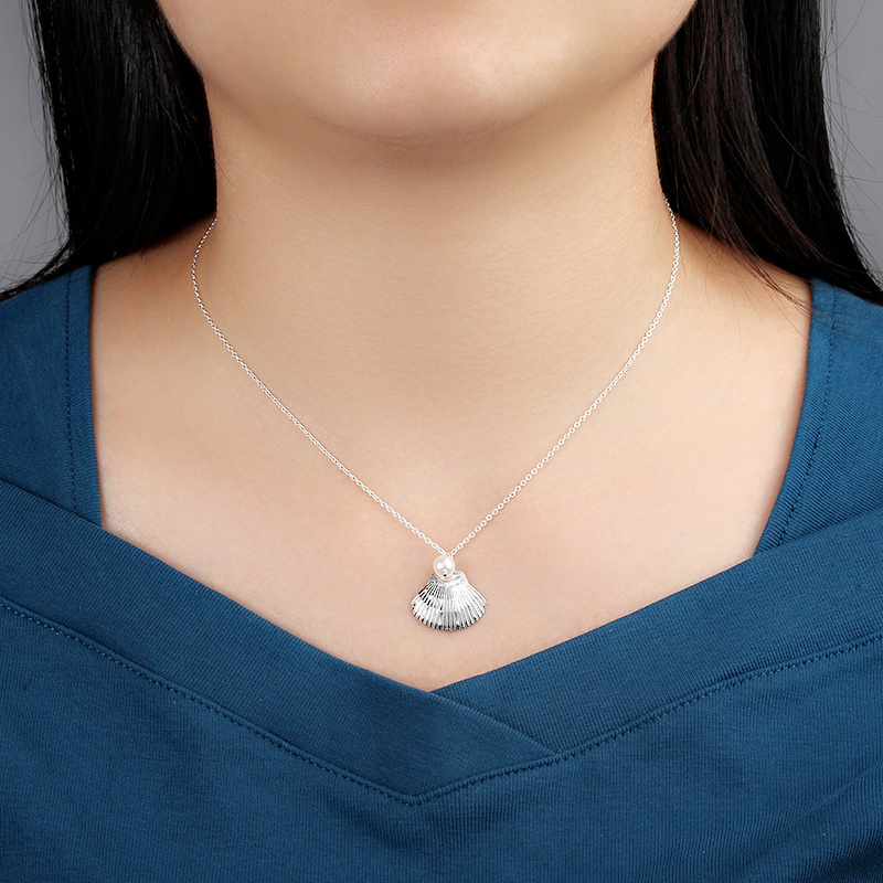 925 Sterling Silver Shell Pendant Necklace With Pearl