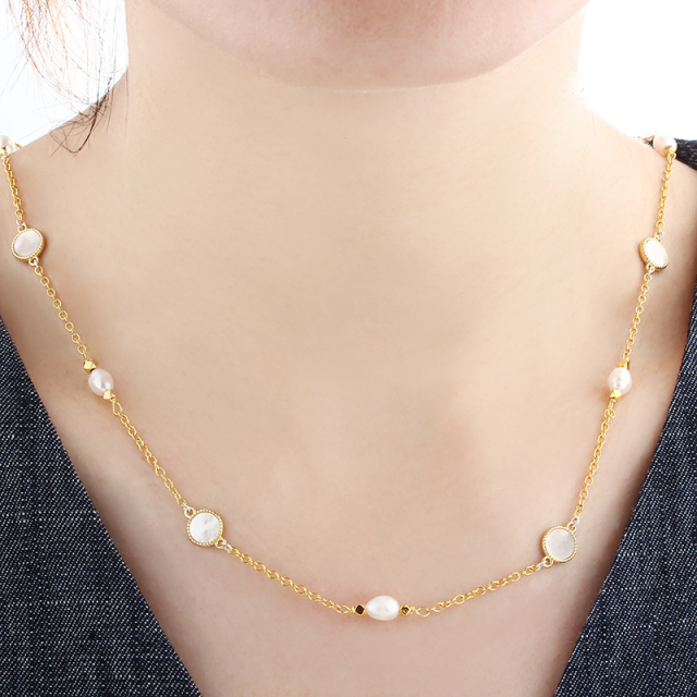 925 Sterling Silver Round Mother Pearl Necklace