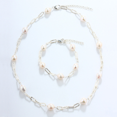 925 Sterling Silver Baroque Pearl with Brushed Paperclip Chain Bracelet