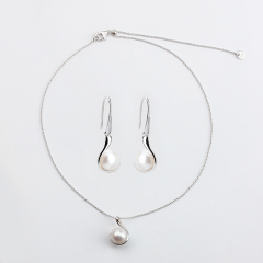 925 Sterling Silver Adjustable Freshwater Pearl Pendant Necklace
