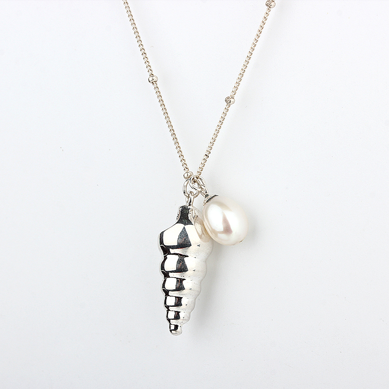 925 Sterling Silver Shell Pendant Necklace with Freshwater Pearl Accent