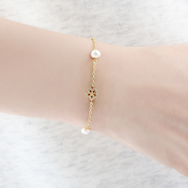 925 Sterling Silver Flower and Pearl Bracelet