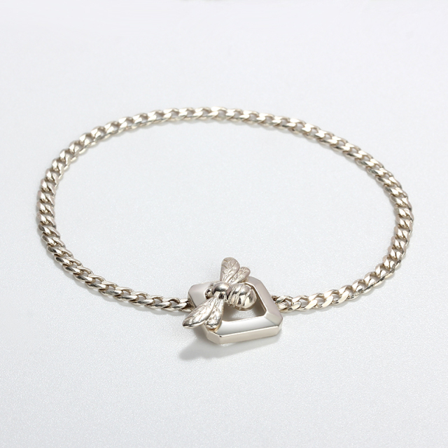 925 Sterling Silver Bee Toggle Bracelet