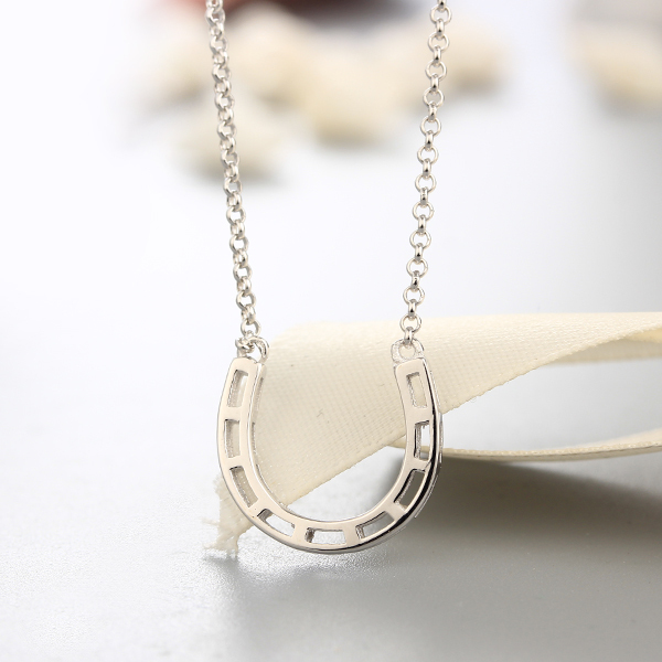 925 Sterling Silver Small U Horseshoe Pendant Necklaces