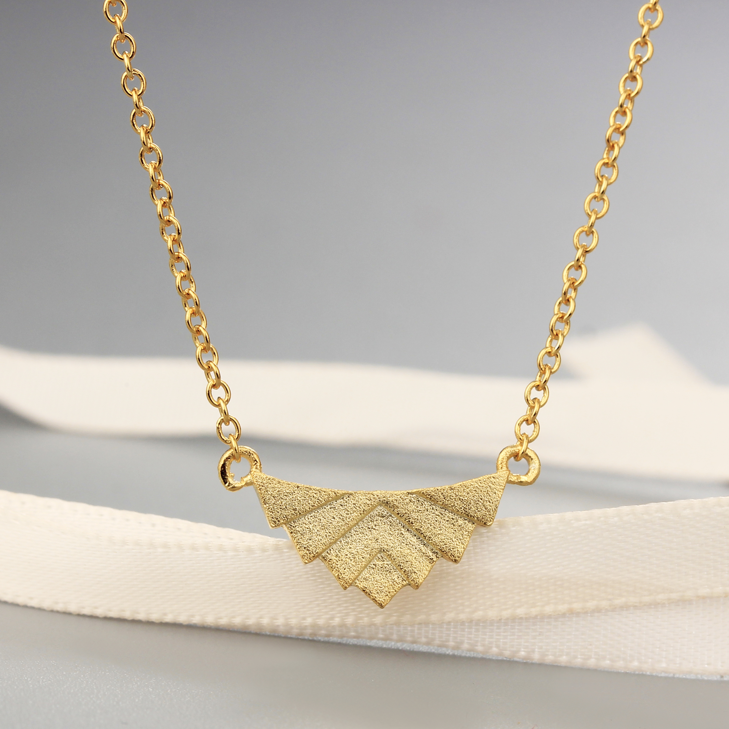 925 Sterling Silver Fashion Triangle Shape Necklaces