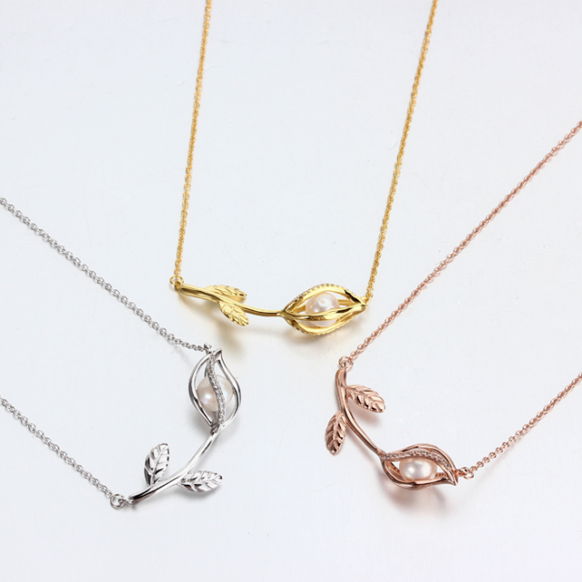 925 Sterling Silver Freshwater Pearl Flower Necklaces For Women