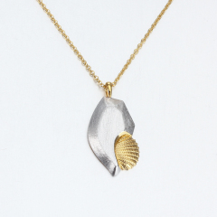 925 Sterling Silver Two-Tone Gold Plated Shell Necklace