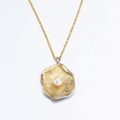 925 Sterling Silver Freshwater Pearl Two Tone Gold Plated Flower Necklace