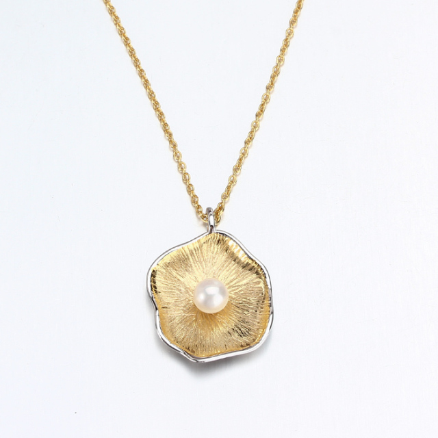 925 Sterling Silver Freshwater Pearl Two Tone Gold Plated Flower Necklace