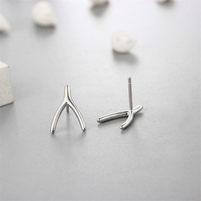 925 Sterling Silver Brushed Y Fork Stud Earrings