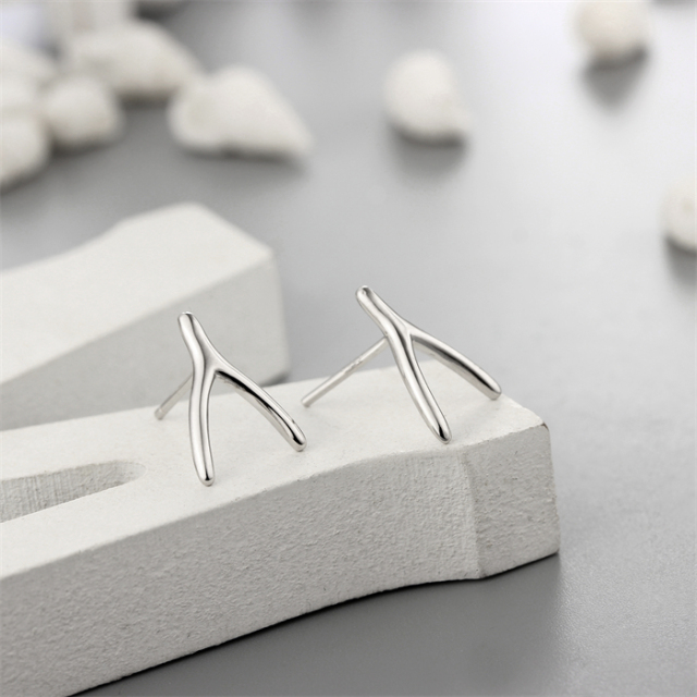 925 Sterling Silver Brushed Y Fork Stud Earrings