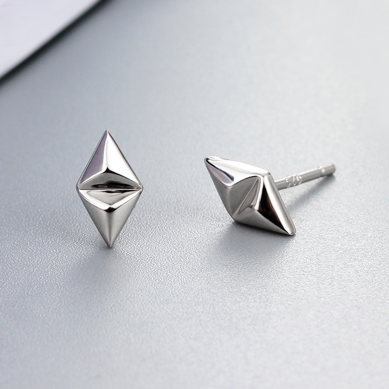 925 Sterling Silver Diamond Shape Stud Earrings