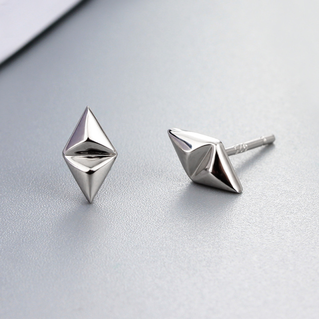 925 Sterling Silver Diamond Shape Stud Earrings
