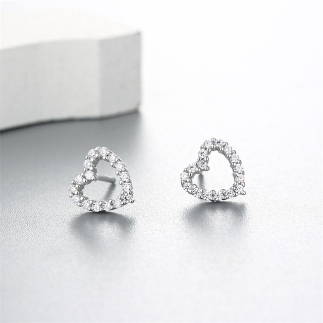 925 Sterling Silver Heart Stud Earrings