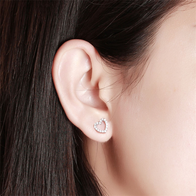 925 Sterling Silver Heart Stud Earrings