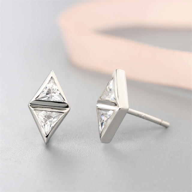 925 Sterling Silver Cubic Zirconia Stone Diamond Shaped Stud Earrings