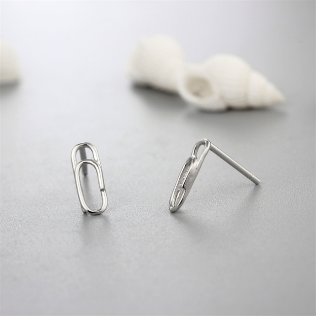 925 Sterling Silver Paperclip Stud Earrings