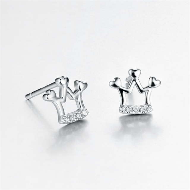 925 Sterling Silver Heart CZ Stud Earrings