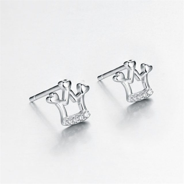 925 Sterling Silver Heart CZ Stud Earrings
