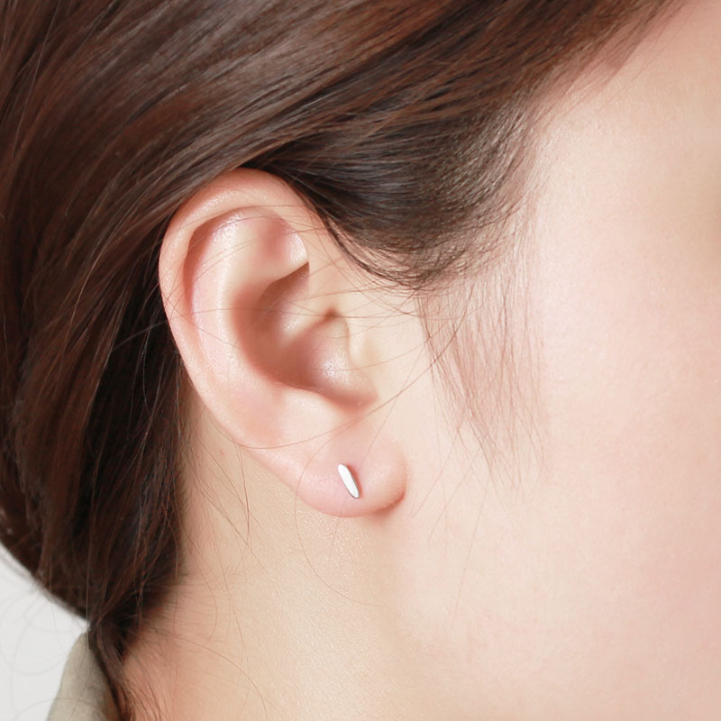 925 Sterling Silver Oval Stud Earrings