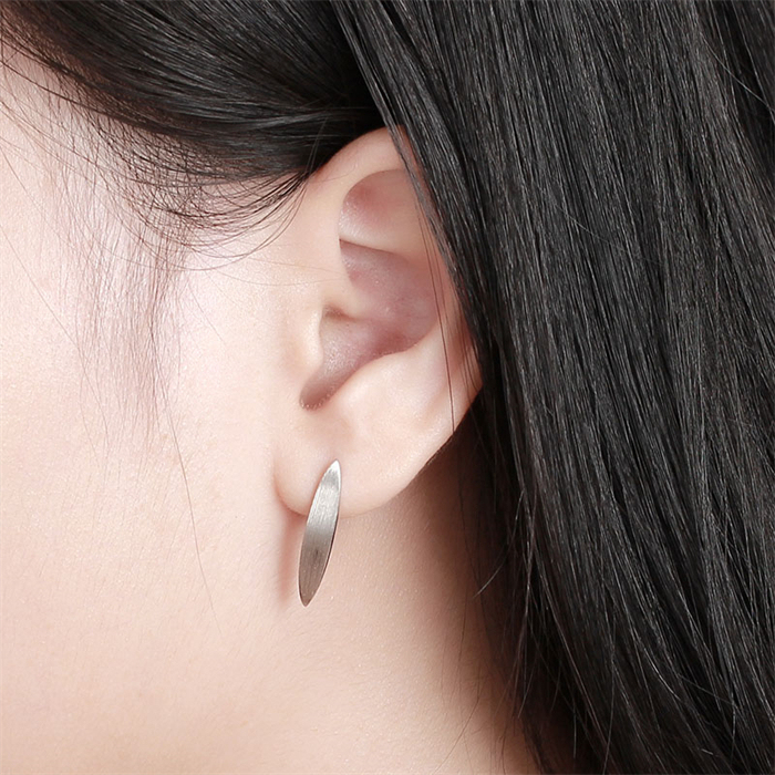 925 Sterling Silver Oval Stud Earrings