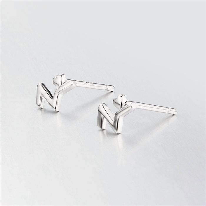 925 Sterling Silver Letter N Stud Earrings With A Heart