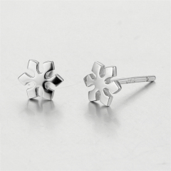 925 Sterling Silver Snowflower Stud Earrings