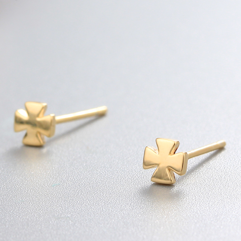 925 Sterling Silver Simple Cross Stud Earrings