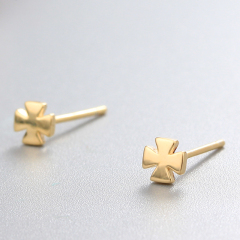 925 Sterling Silver Simple Cross Stud Earrings