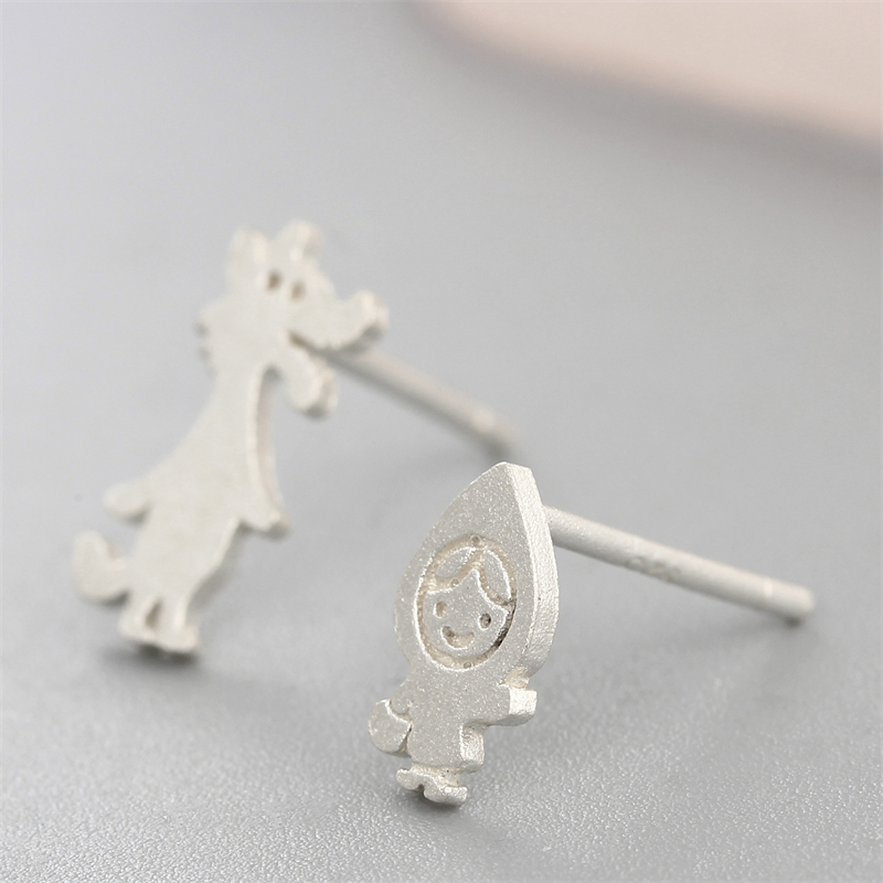 925 Sterling Silver Seryy Volk And Krasnaya Shapochka Stud Earrings